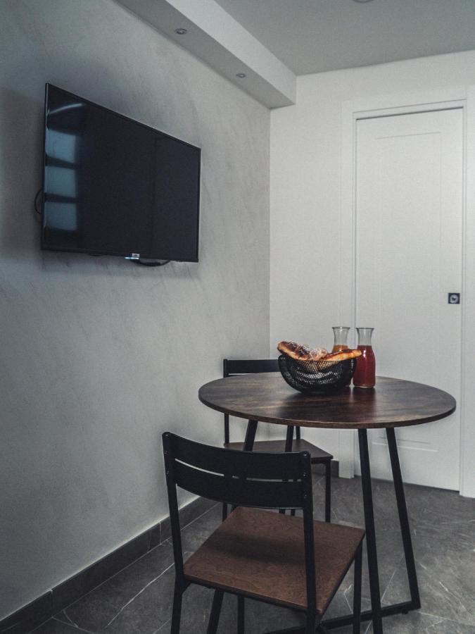 Casina Al Duomo Apartment Napoli Exterior foto